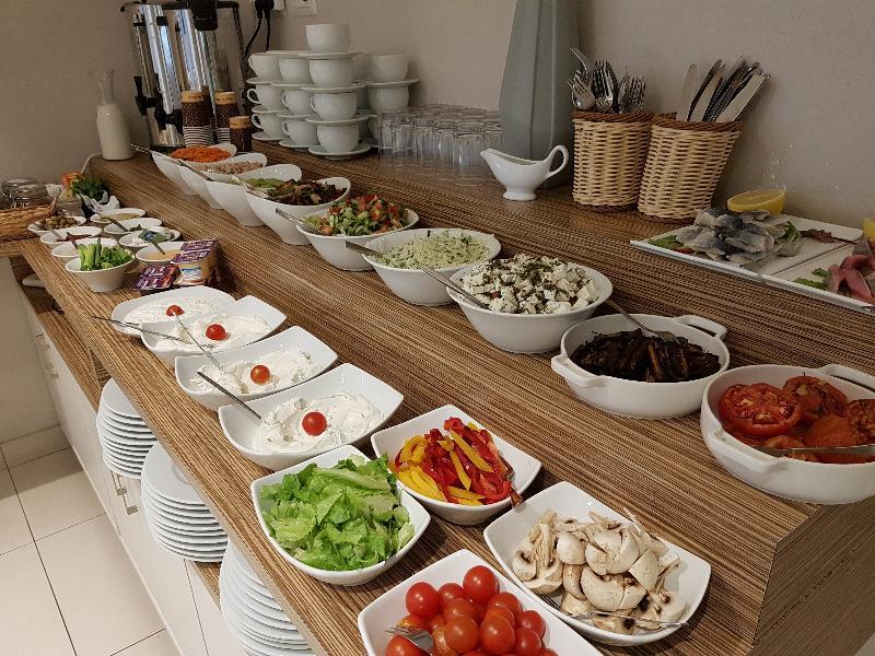 Olive Arena Boutique&Business Hotel-By Ran Hotels Nahariya Bagian luar foto