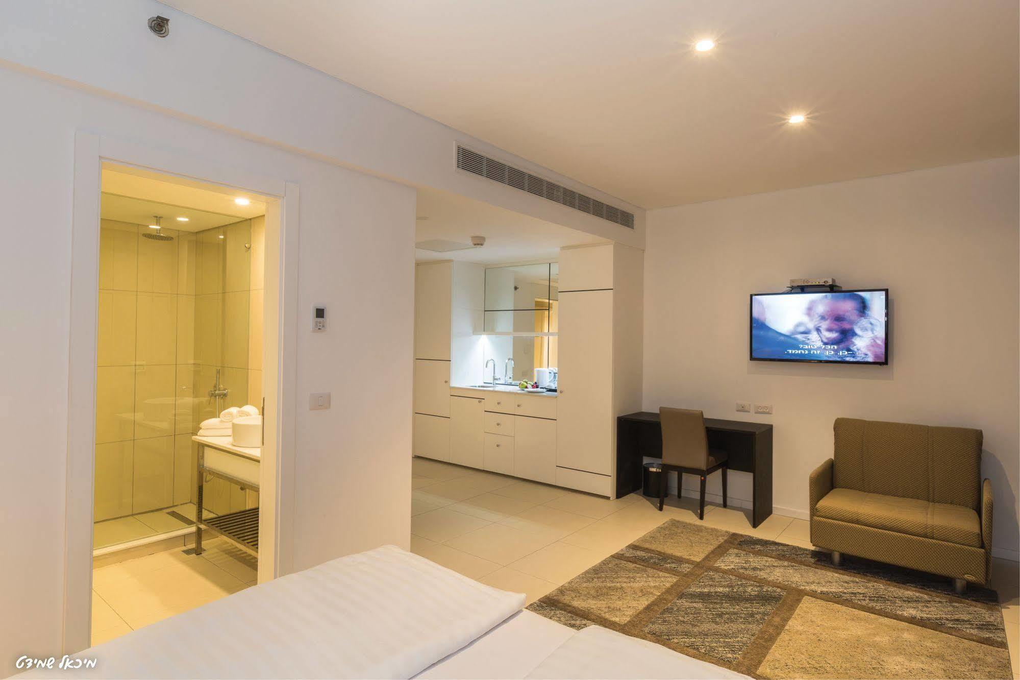 Olive Arena Boutique&Business Hotel-By Ran Hotels Nahariya Bagian luar foto