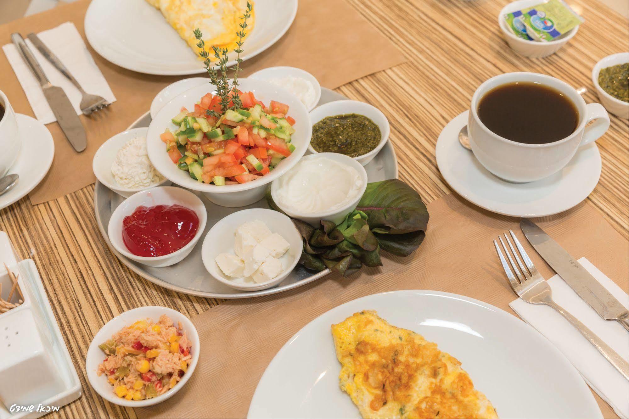 Olive Arena Boutique&Business Hotel-By Ran Hotels Nahariya Bagian luar foto