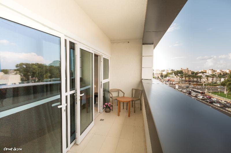 Olive Arena Boutique&Business Hotel-By Ran Hotels Nahariya Bagian luar foto